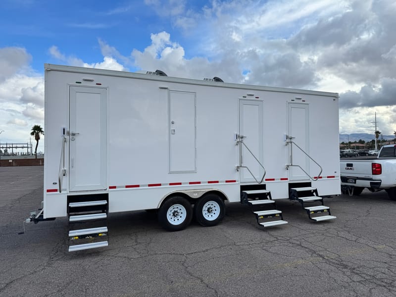 8-Stall Shower Trailer photo 12